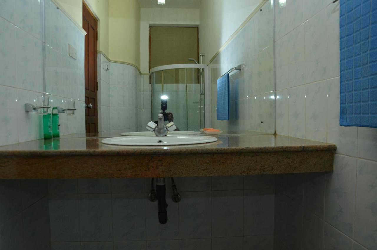 Hotel Mandakini Battaramulla Ngoại thất bức ảnh