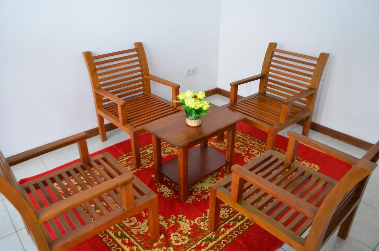 Hotel Mandakini Battaramulla Ngoại thất bức ảnh