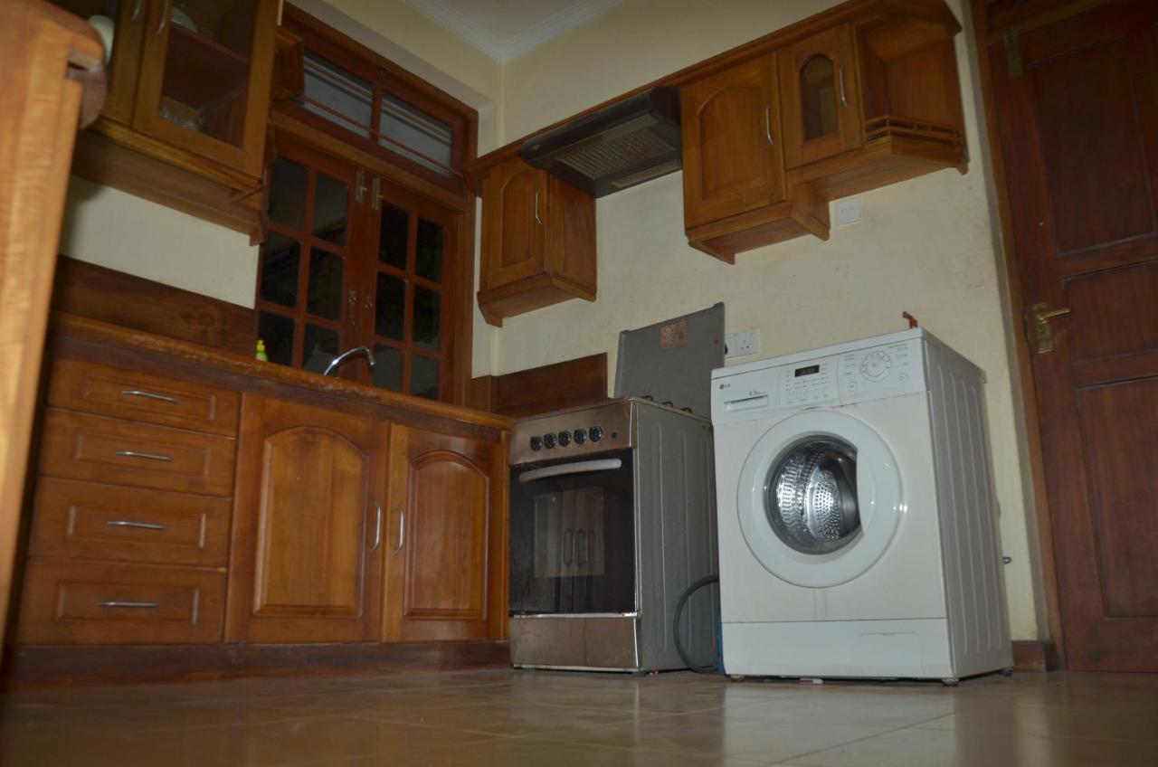 Hotel Mandakini Battaramulla Ngoại thất bức ảnh
