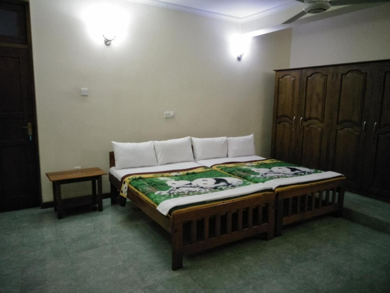 Hotel Mandakini Battaramulla Ngoại thất bức ảnh